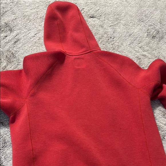 Nike Tech Fleece - Red Hoodie(2024) - Picture 6 of 6